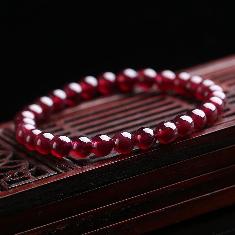 Bracciale con pietra di granato rosso - Ravviva la tua passione e il tuo amore